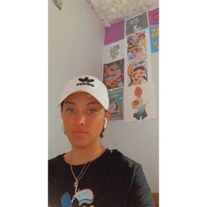 Meet your Posher, Fatima